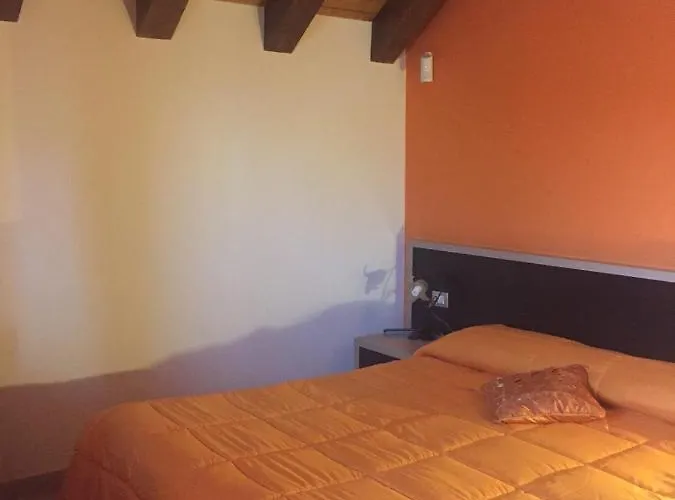 Quattro Ducati Guest house *